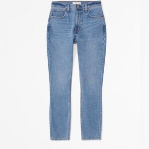 NWT Abercrombie & fitch high rise the skinny medium wash jeans. Size 34/18S